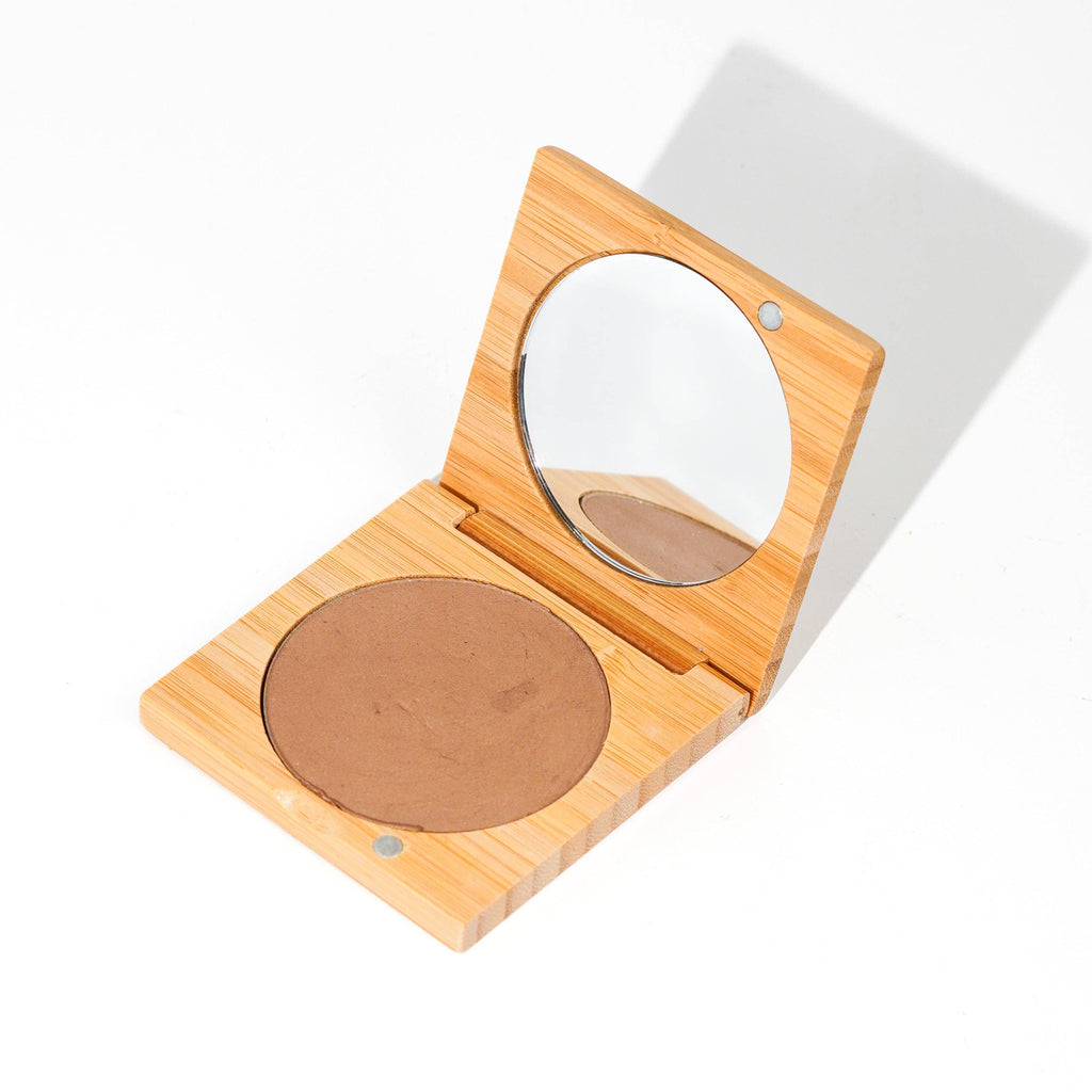 Cream Bronzer | Refillable Bamboo Compact: Light