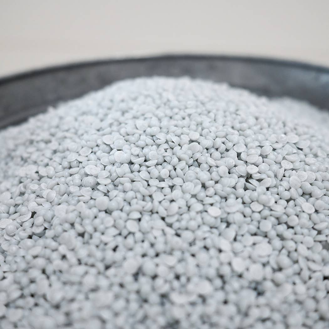 Soy Wax Scented Beads - 2lb Refill for A La Carte Candle Bar: Layer Cake