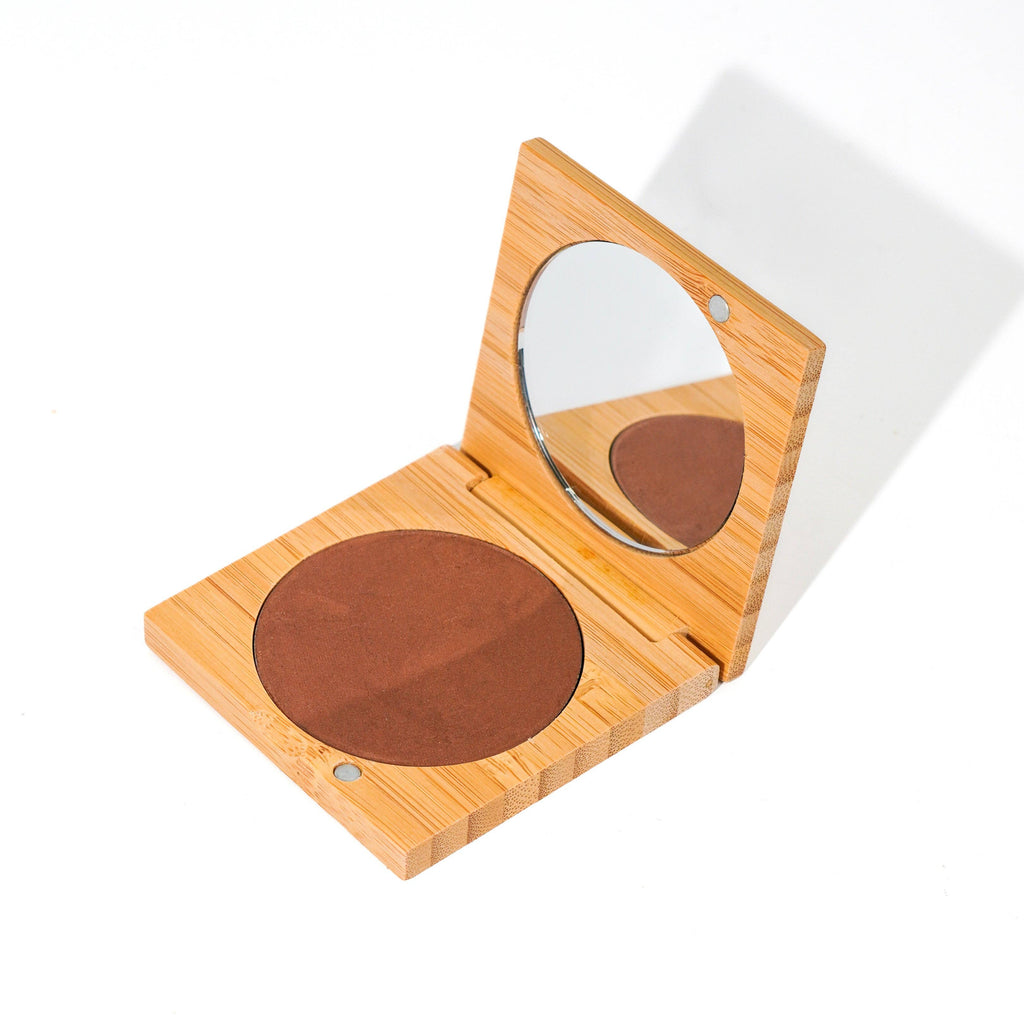 Cream Bronzer | Refillable Bamboo Compact: Light