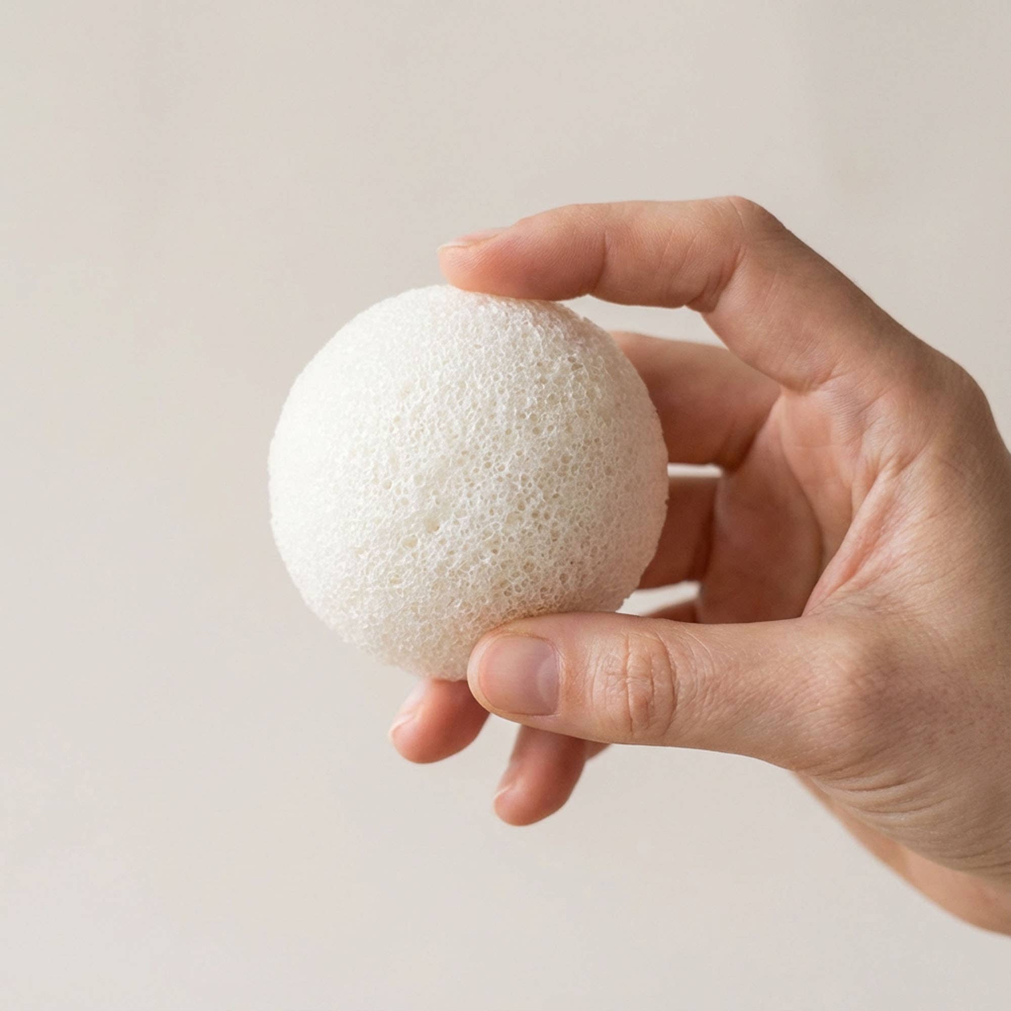 Natural Konjac Facial Cleansing Sponge | Earth Day Best: White