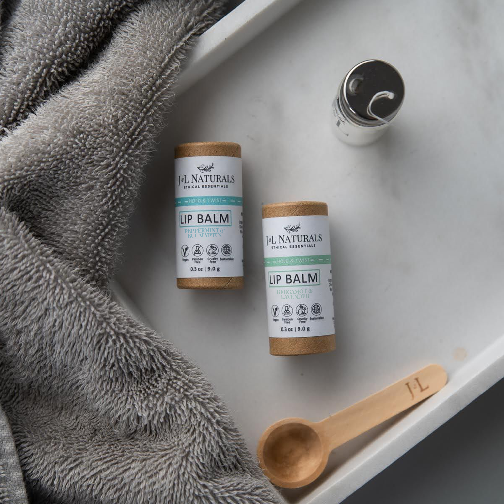 Hydrating Lip Balm with Vitamins & Antioxidants: Naked