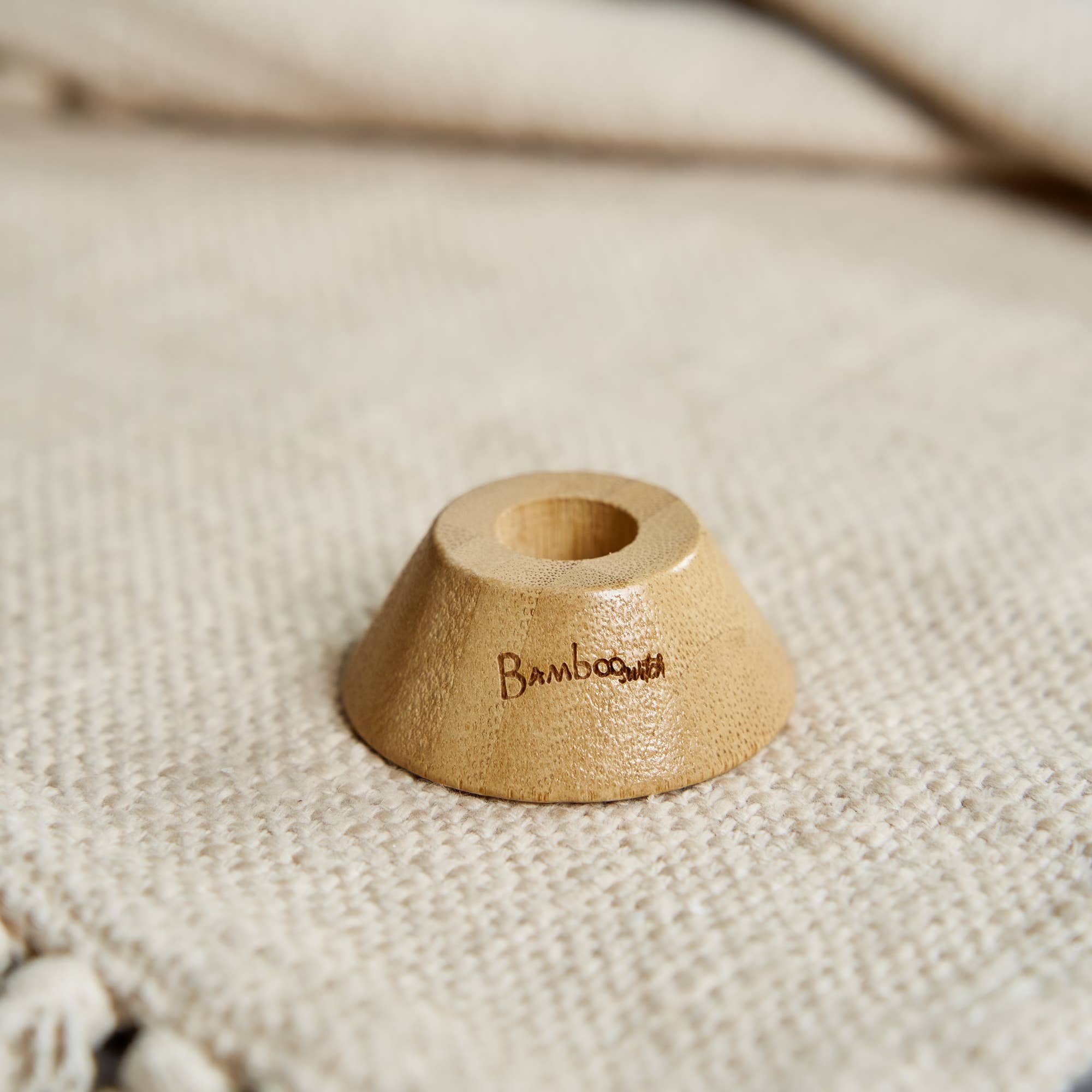 Bamboo Toothbrush Stand: Flat