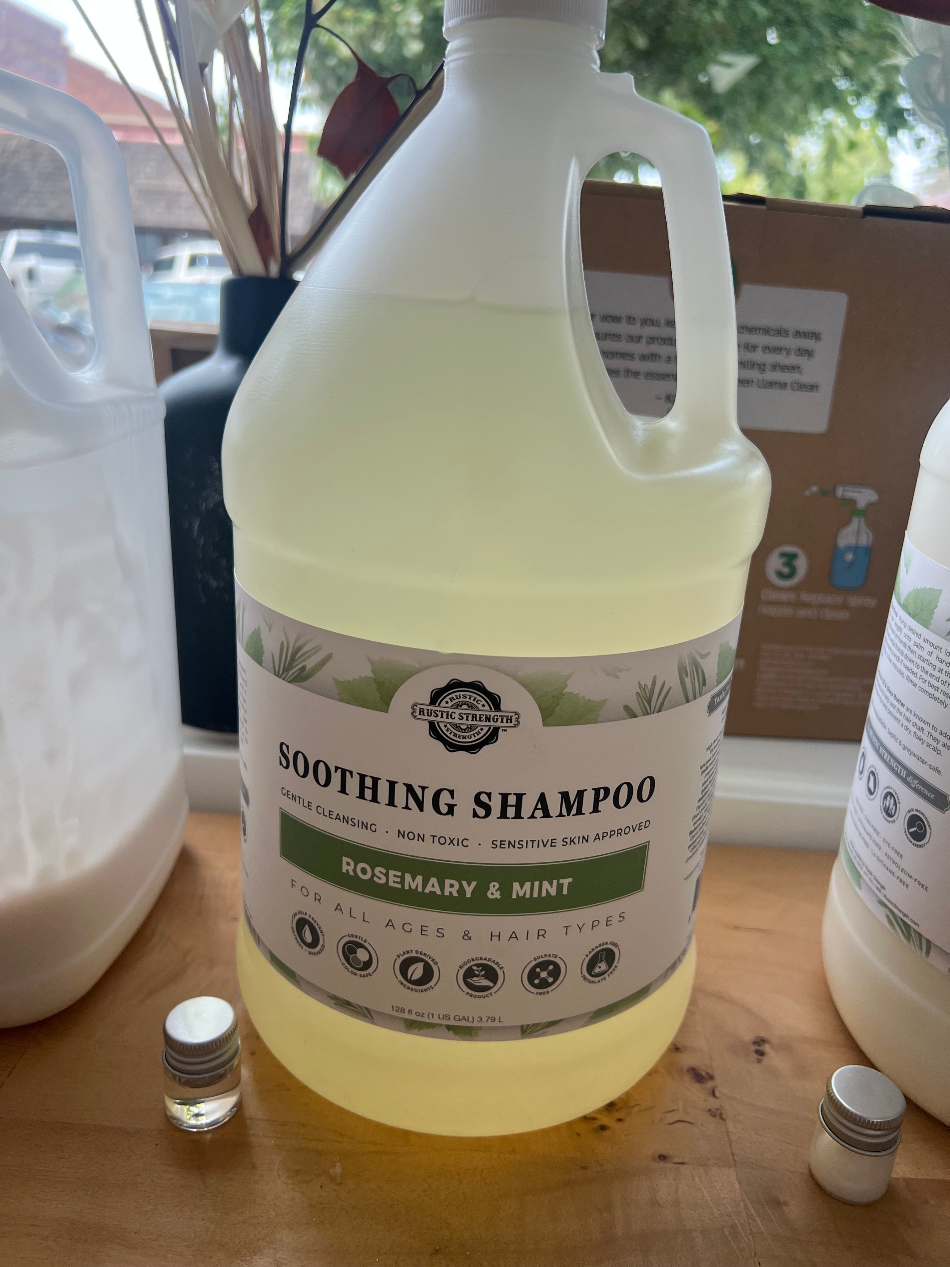 Rustic strength mint shampoo