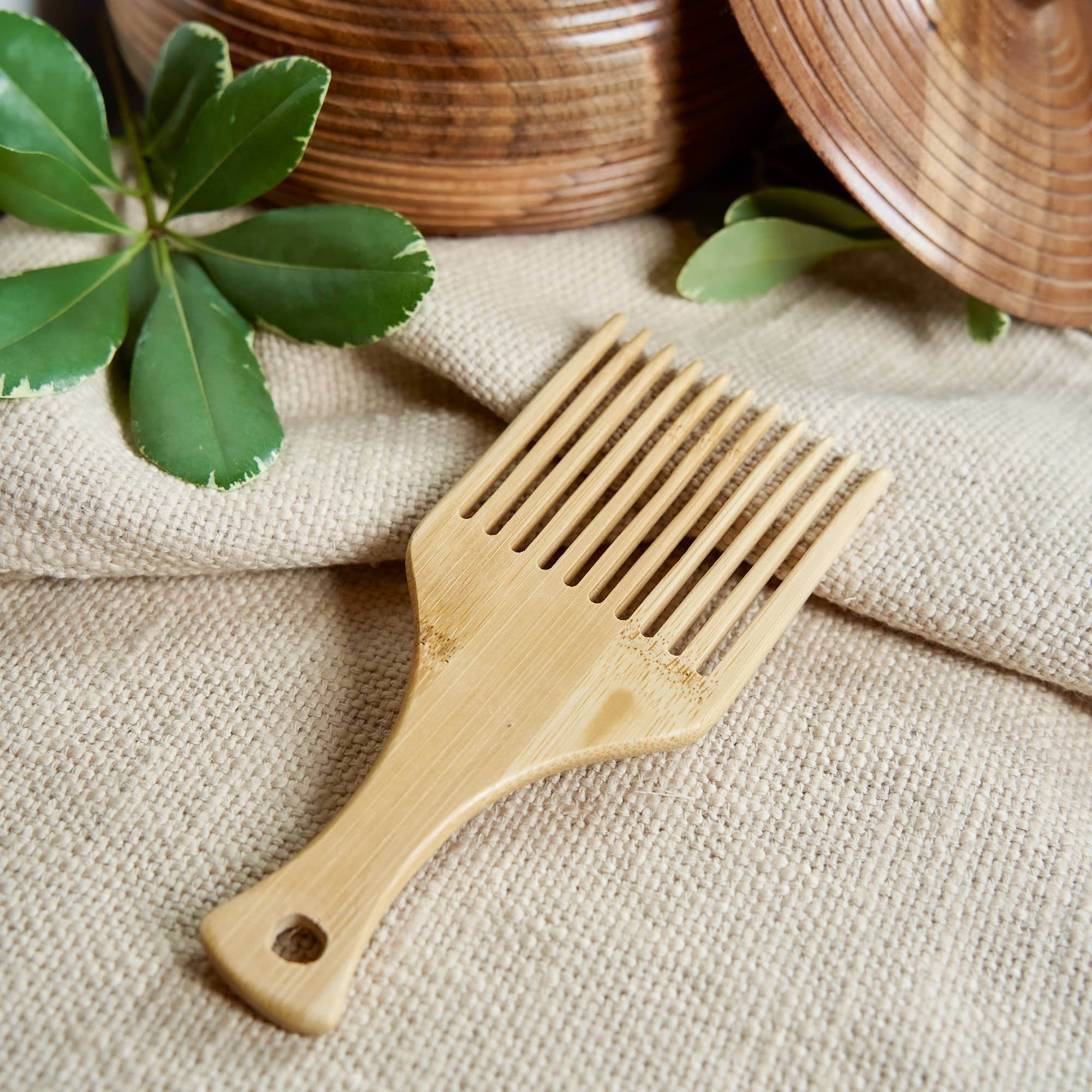 Bamboo Hair Pick | Faire Market Bestseller